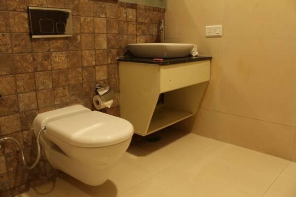 Hotel Opulence Патханкот Экстерьер фото