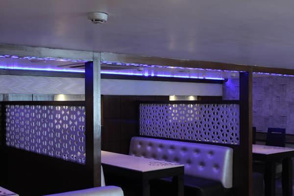 Hotel Opulence Патханкот Экстерьер фото