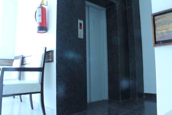 Hotel Opulence Патханкот Экстерьер фото