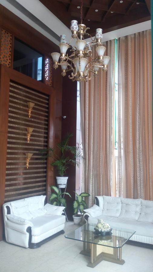 Hotel Opulence Патханкот Экстерьер фото